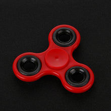 Fidget Spinner - Kids Hand  Tri-Spinner